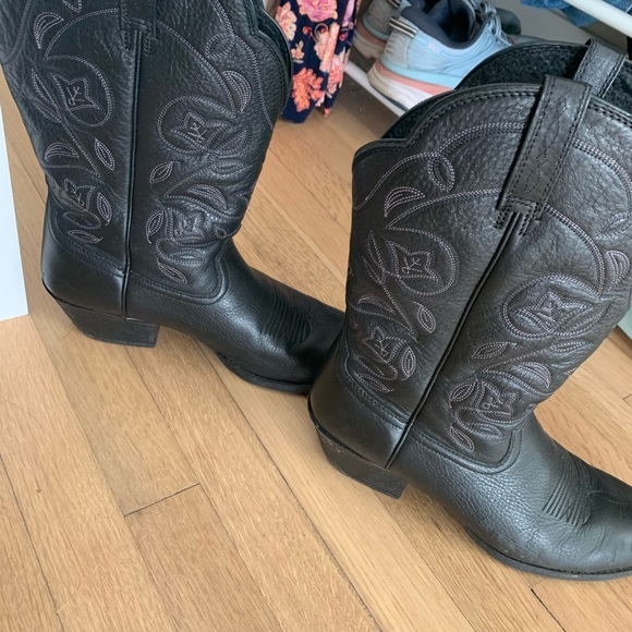 Women’s Heritage R Toe Western Boot - Picture 7 of 9